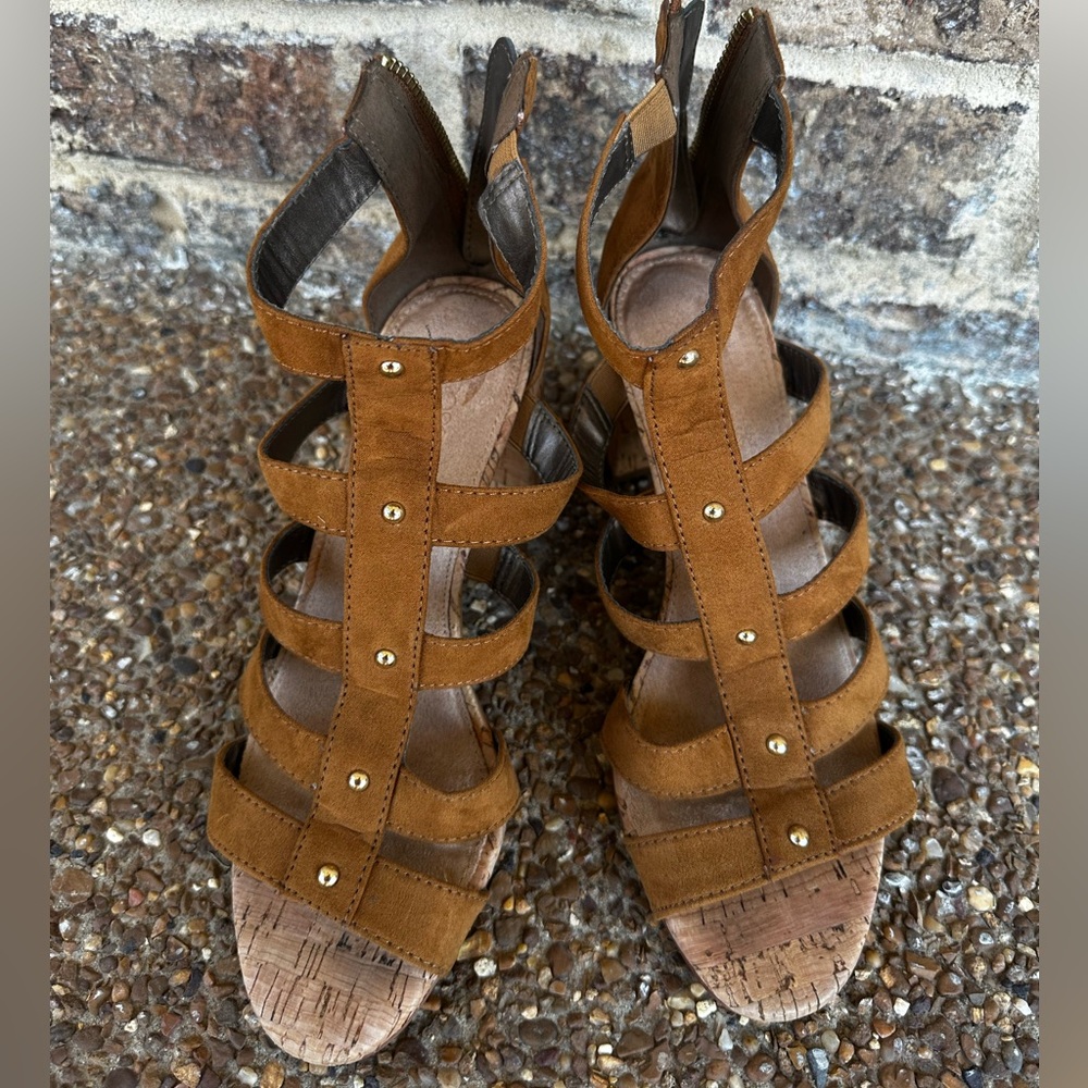 AEROSOLES Tan Strappy Sandal Heels